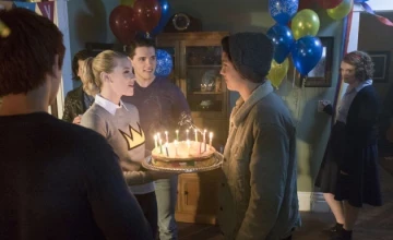 Кадр из «Ривердейл» 1 сезон 10 серия