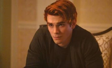 Смотреть Ривердейл 2 сезон 3 серия онлайн