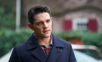 Смотреть Ривердейл 3 сезон 15 серия онлайн