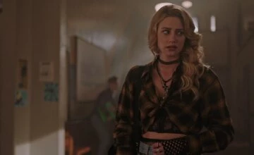 Смотреть Ривердейл 3 сезон 4 серия онлайн