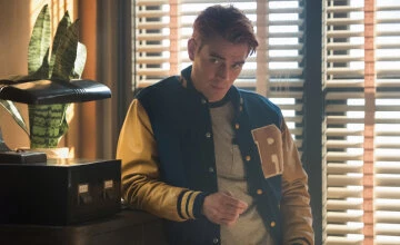 Смотреть Ривердейл 4 сезон 6 серия онлайн